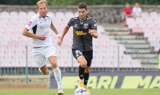 ВАЛЕРІЙ КУЧЕРОВ (СПРАВА), ФОТО ФК ВЕРЕС