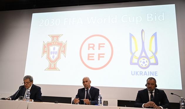 Фернандо Гомес, Луїс Рубіалес і Андрій Павелко, Фото uefa.com