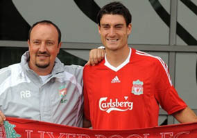 Альберт Риера и Рафаэль Бенитес, daylife.com