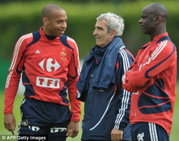 У всех с Доменеком хорошие отношения