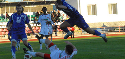 Крымтеплица - Десна, фото fc-kt.com