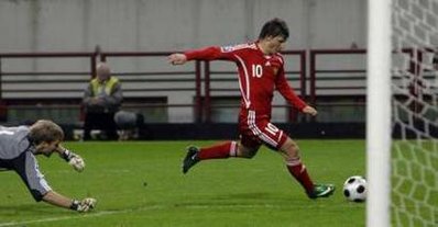 Шава забивает финнам, Reuters