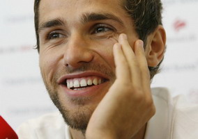 Валон Берами, АР