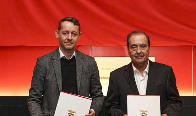 Представники Шахтаря та Бенфіки, ФК Шахтар