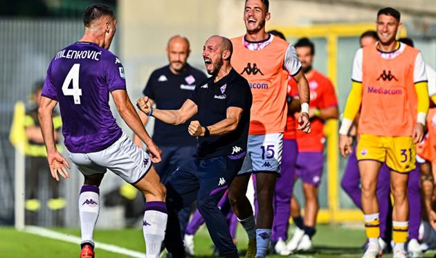 Міленкович та Італьяно святкують гол серба у ворота Спеції, Getty Images