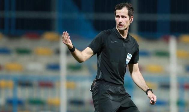 Дуе Струкан, УЕФА