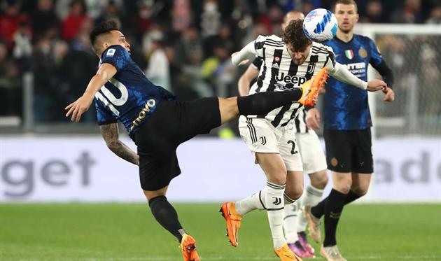 Мартінес проти Локателлі під пильним поглядом Джеко, Getty Images