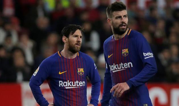 Ліонель Мессі і Жерар Піке, фото EFE