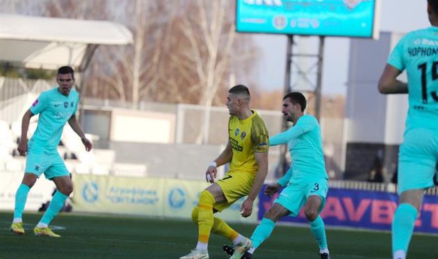 Довбик проти Гончаренка, УПЛ