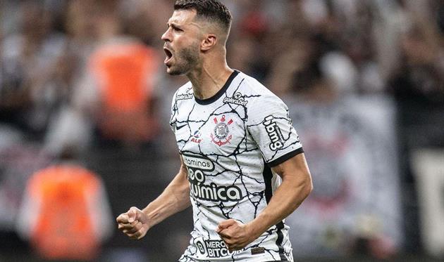 Жуніор Мораес, Instagram