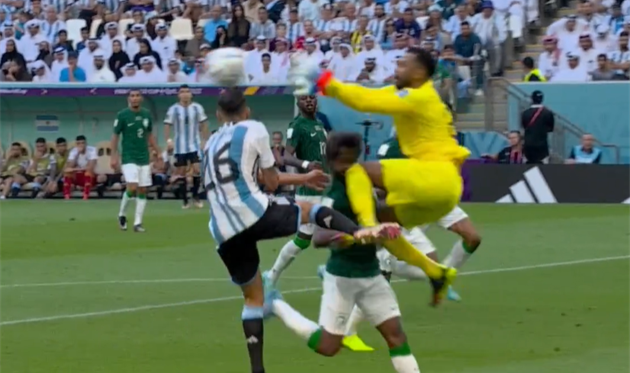 Захисник Саудівської Аравії відлетів у нокаут наприкінці матчу ЧС-2022 проти Аргентини