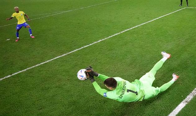 Лівакович тягне удар Родріго, Getty Images