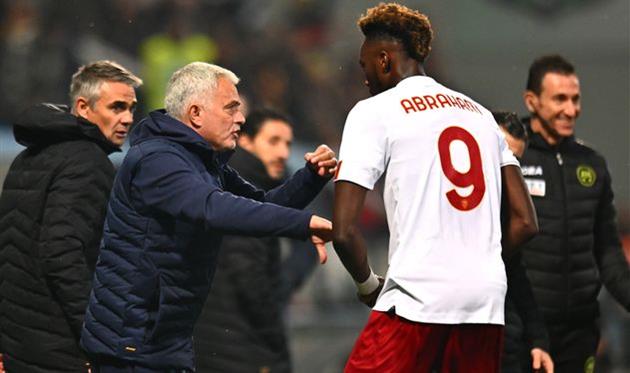 Жозе Муоріньо та Теммі Абрагам (праворуч), Getty Images