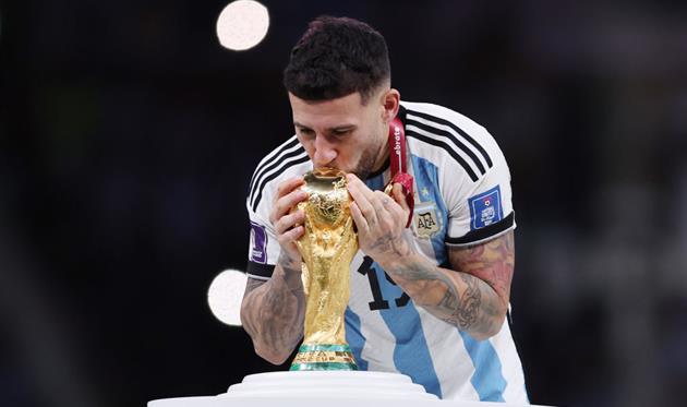 Бенфіка запропонувала новий контракт захиснику Отаменді