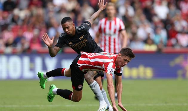 Габріел Жезус проти Аарона Гікі, getty images