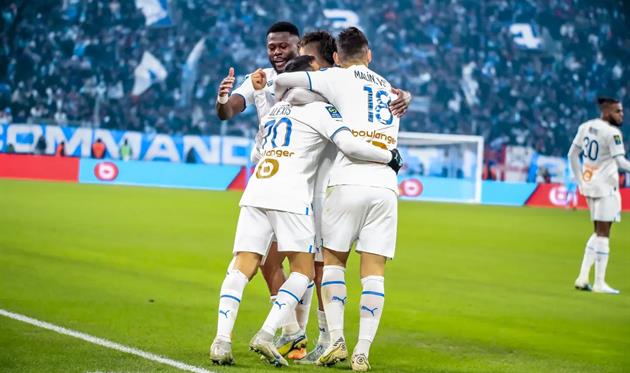 Гравці Марселя, instagram.com/malinovskyi_18