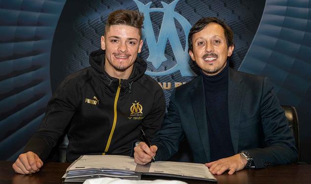 Вітінья (ліворуч), фото Марсель