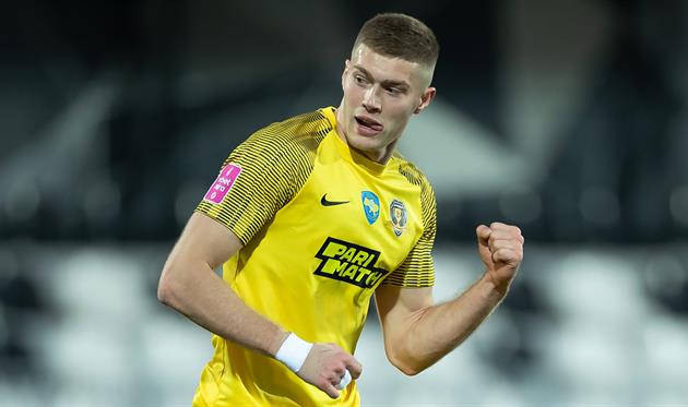 Артем Довбик, Дніпро-1