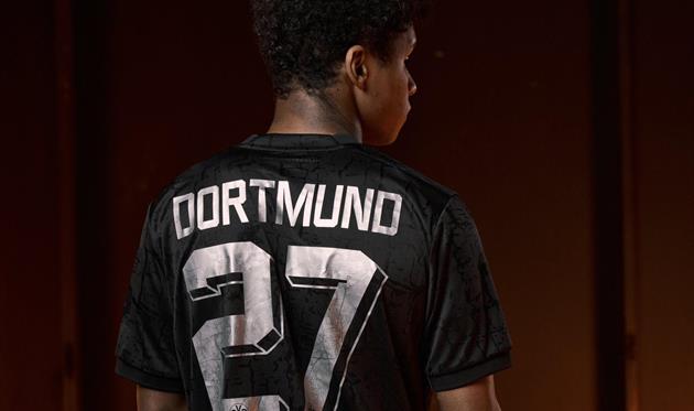 Нова Форма Боруссії Дортмунд - Twitter