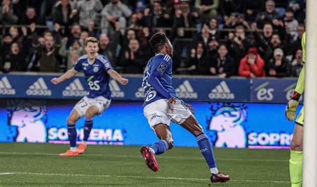 Страсбур — Анже, twitter.com/RCSA