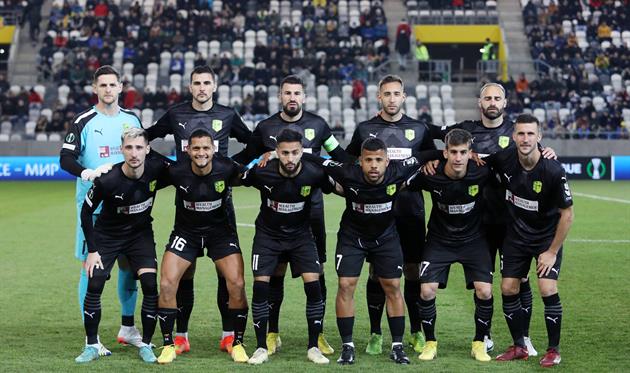 ФК АЕК Ларнака