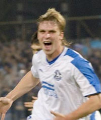 Сергей Корниленко празднует забитый мяч, fcdnipro.dp.ua