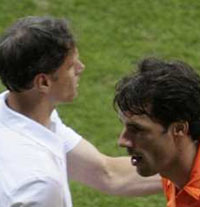 У ванов Бастена и Нистелроя отношения не складываются