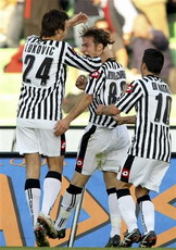 Флоро Флорес только что забил Роме, АР