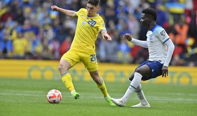 Георгій Судаков та Букайо Сака, фото УАФ