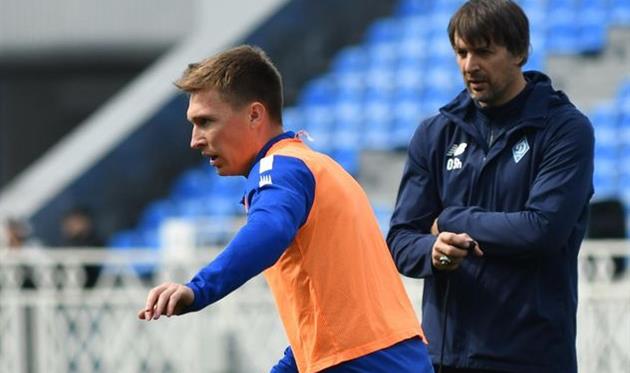 Олександр Шовковський (на задньому плані) та Сергій Сидорчук, фото ФК Динамо Київ