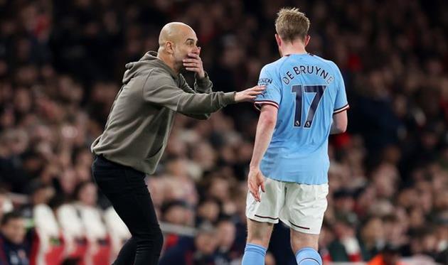 Хосеп Гвардіола (ліворуч) та Кевін де Брюйне, Getty Images