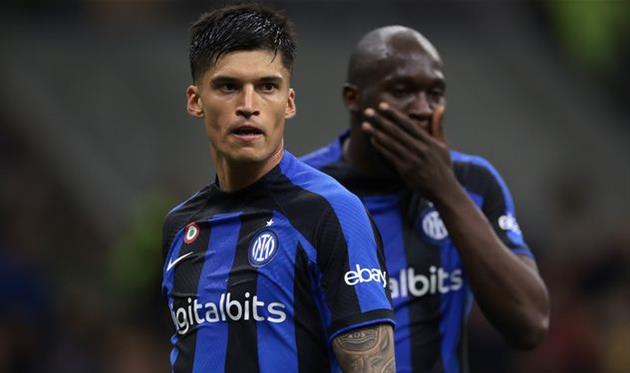 Анхель Корреа (на передньому плані) та Ромелу Лукаку, Getty Images