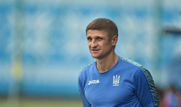 Володимир Єзерський, УАФ