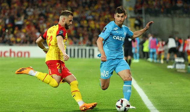 Руслан Маліновський у грі проти Ланса, GETTY IMAGES