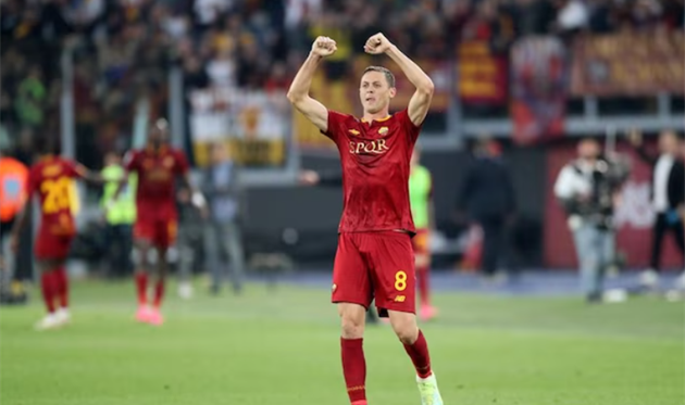 Неманья Матич, сайт УЄФА