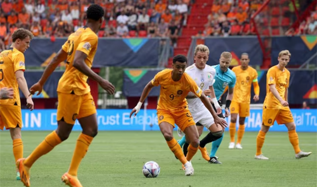 Коді Гакпо, сайт УЄФА