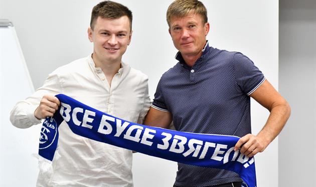 Юрій Максимов (праворуч), ПФК Звягель