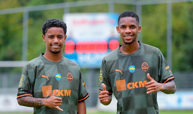 Педріньйо (праворуч), фото Шахтар