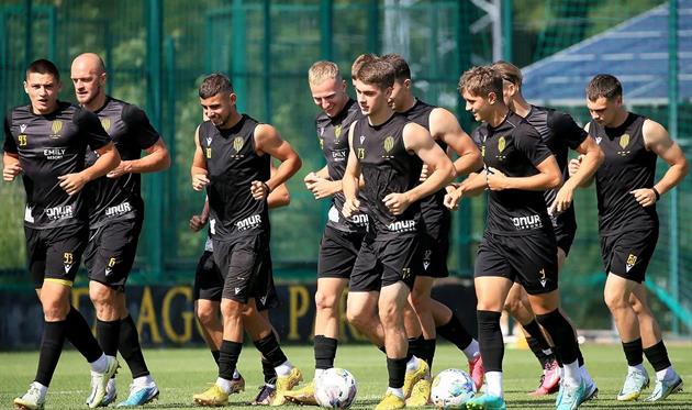 Гравці Руху, ФК Рух