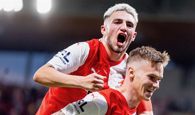 Конрад Валлем, ФК Славія