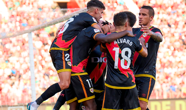 Райо Вальєкано, твіттер Райо