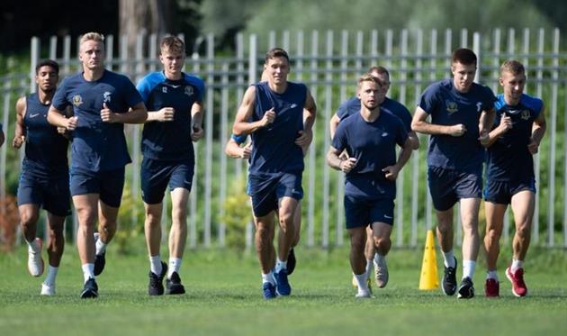 Гравці Дніпра-1, фото Дніпро-1