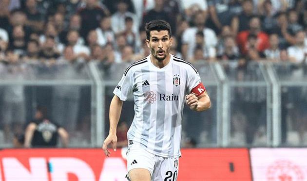 Неджил Уйсал, ФК Бешикташ