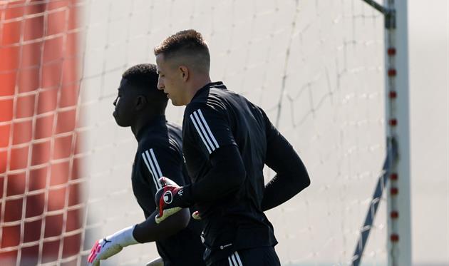 Анатолій Трубін, ФК Бенфіка