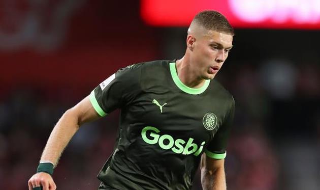 Артем Довбик, фото Жирона