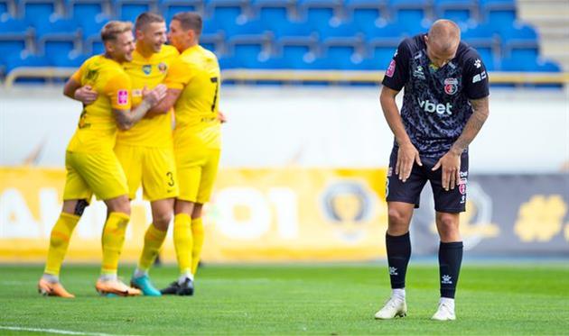 Дніпро-1 — Верес, фото СК Дніпро-1