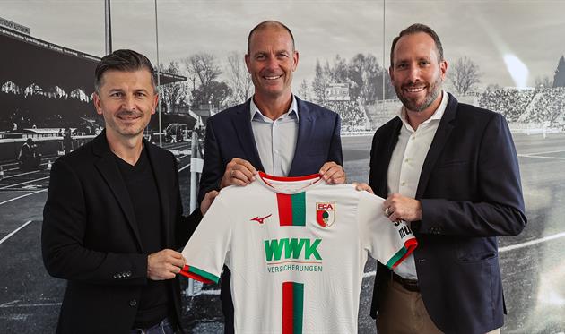 Єсс Торуп (по центру), фото Аугсбург