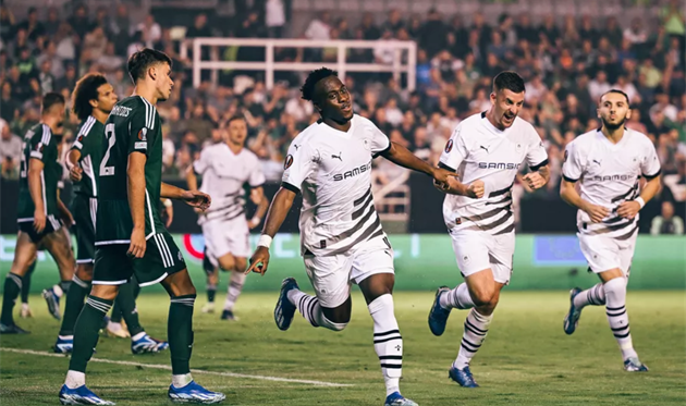 Панатінаїкос - Ренн, фото французів