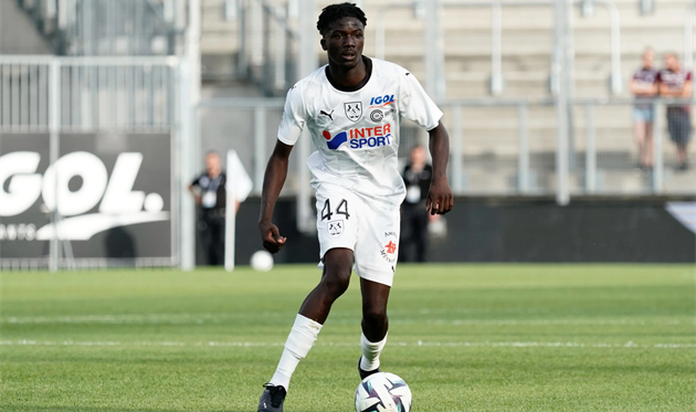 Кассама Уаттара - 11 HDF 