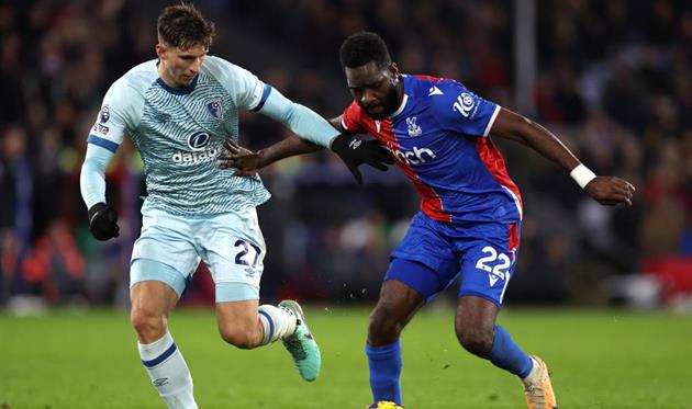 Ілля Забарний у матчі з Крістал Пелес, getty images